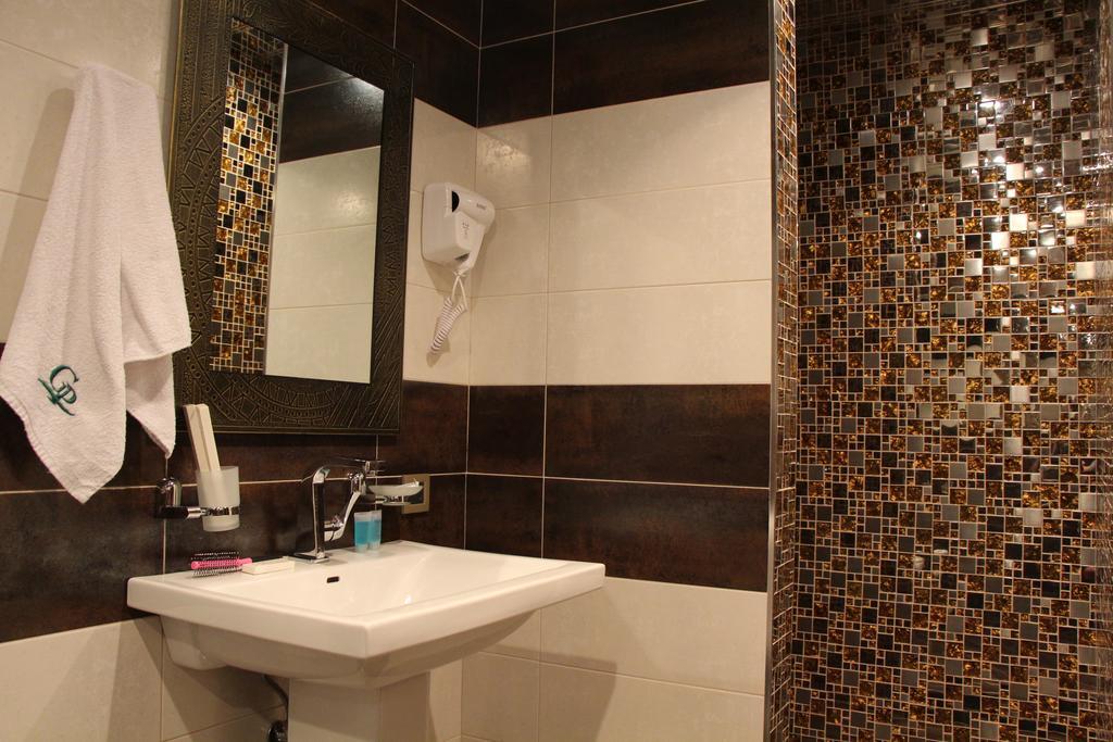 Superior Suite with Spa Bath