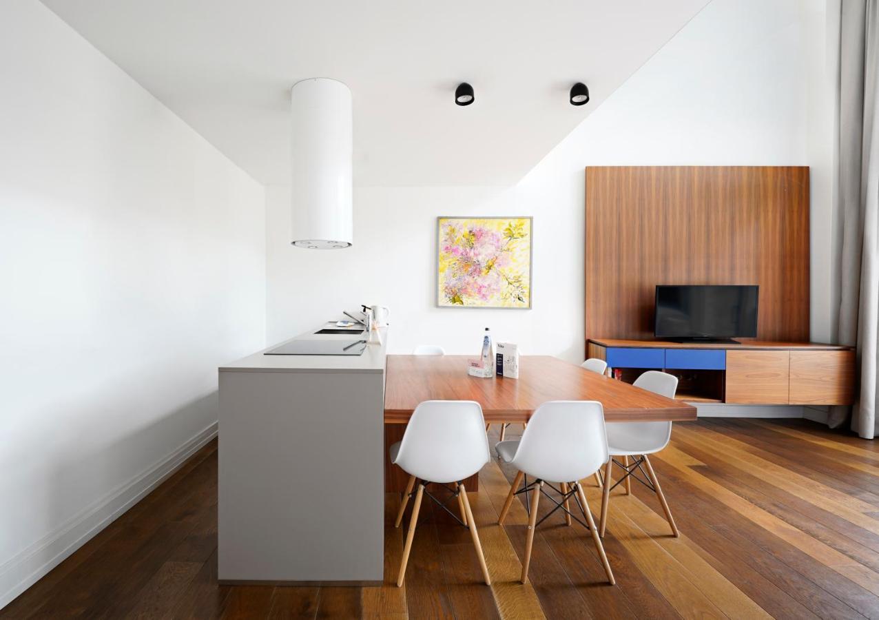 Extra Large 1 Bedroom Apartment with Terrace and Sofa Bed - Duplex
