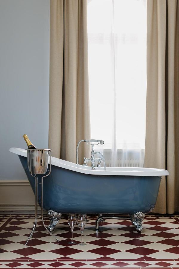 Executive King Suite