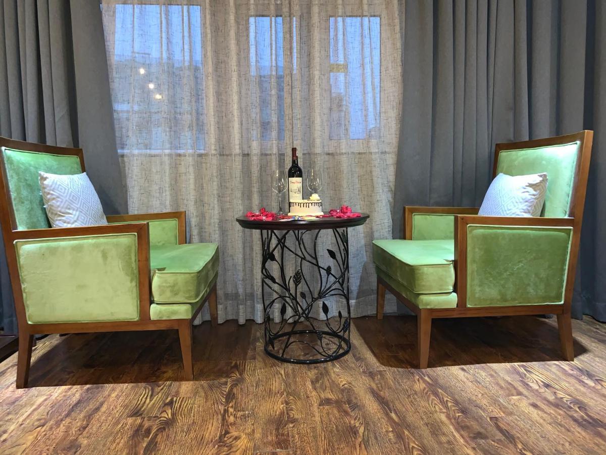 Executive Suite