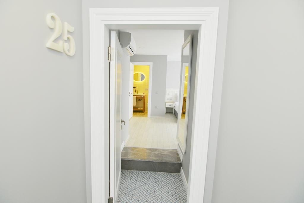 Economy Double Studio
