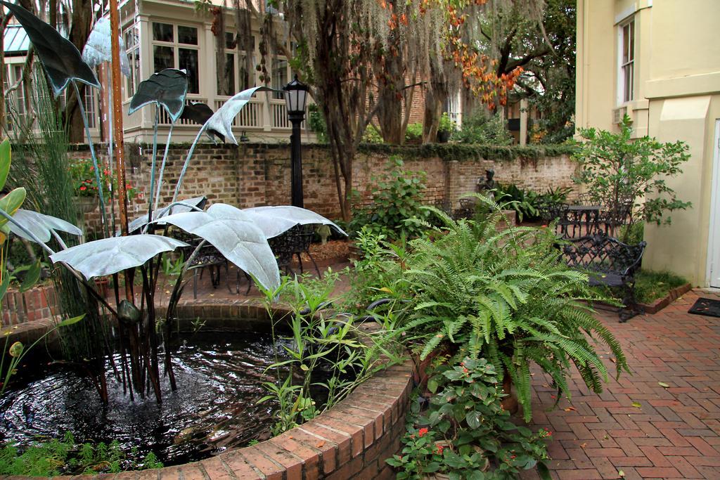 Garden Courtyard King Room
