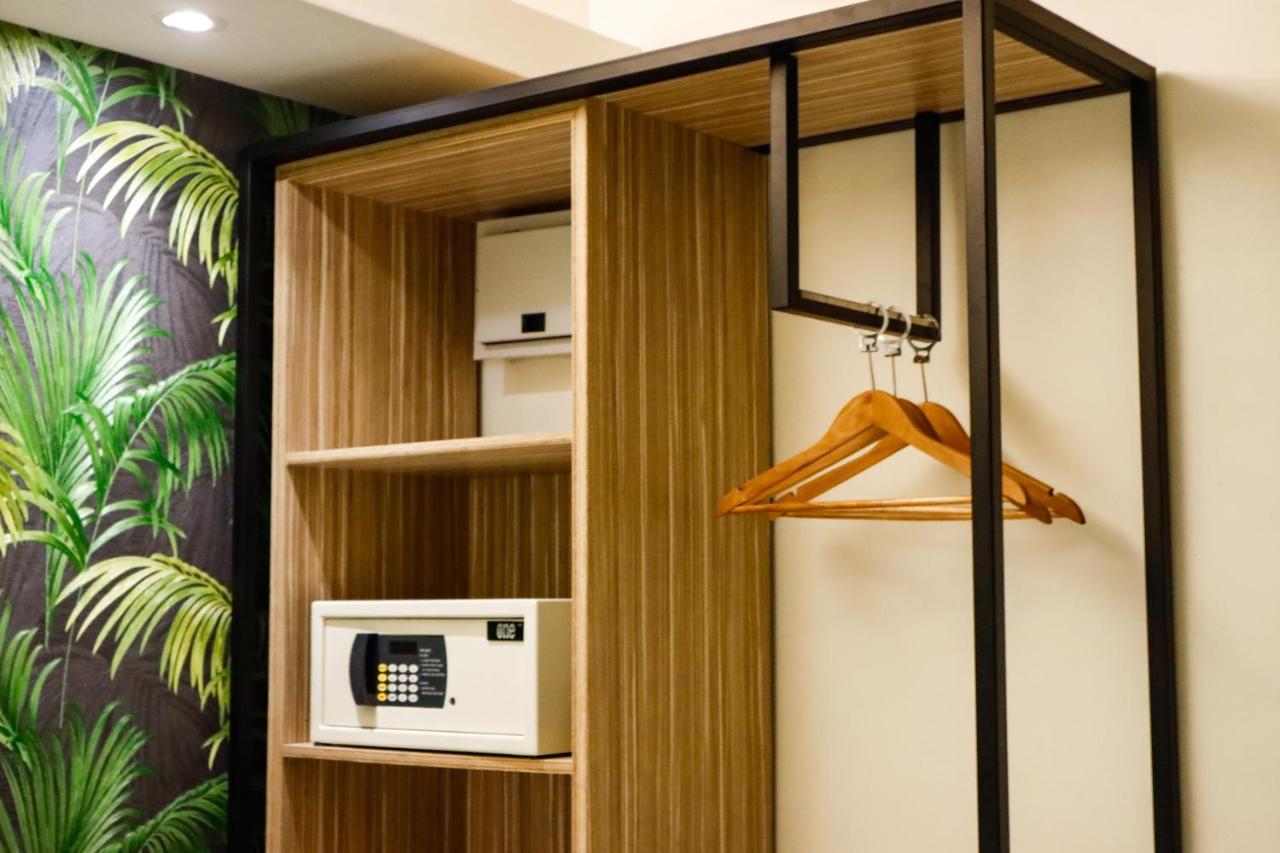Executive Queen Room