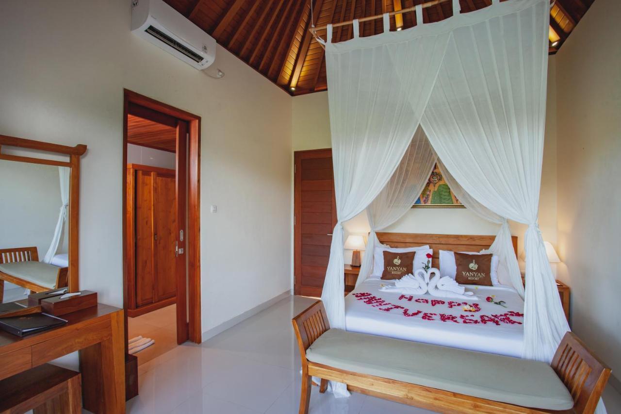 Deluxe Room with Valley View