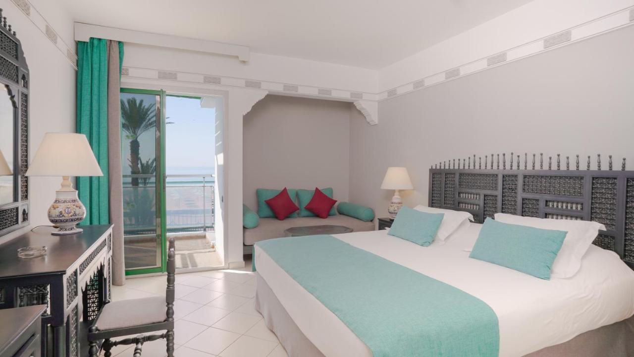 Triple Room with Sea View