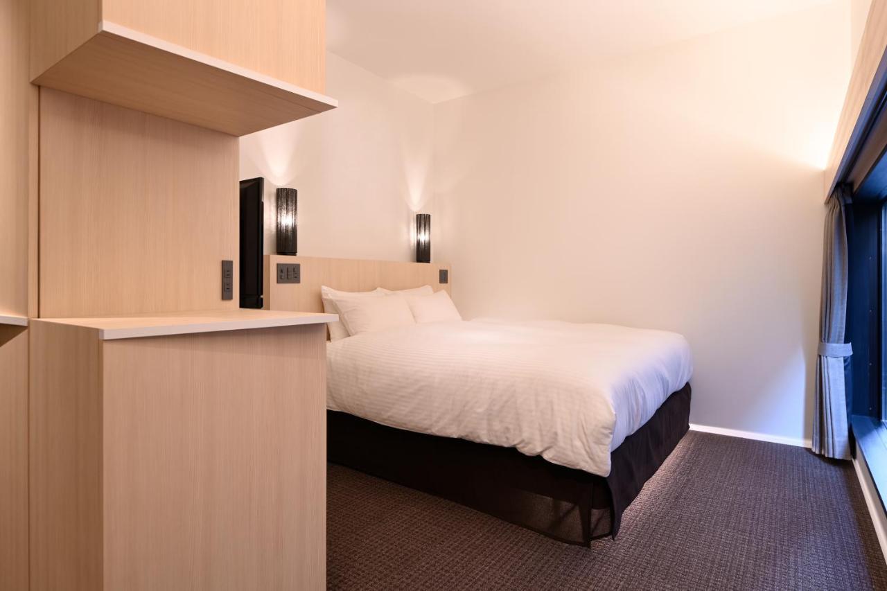Superior King Room with Shower - No Cleaning for Consecutive Night Stays