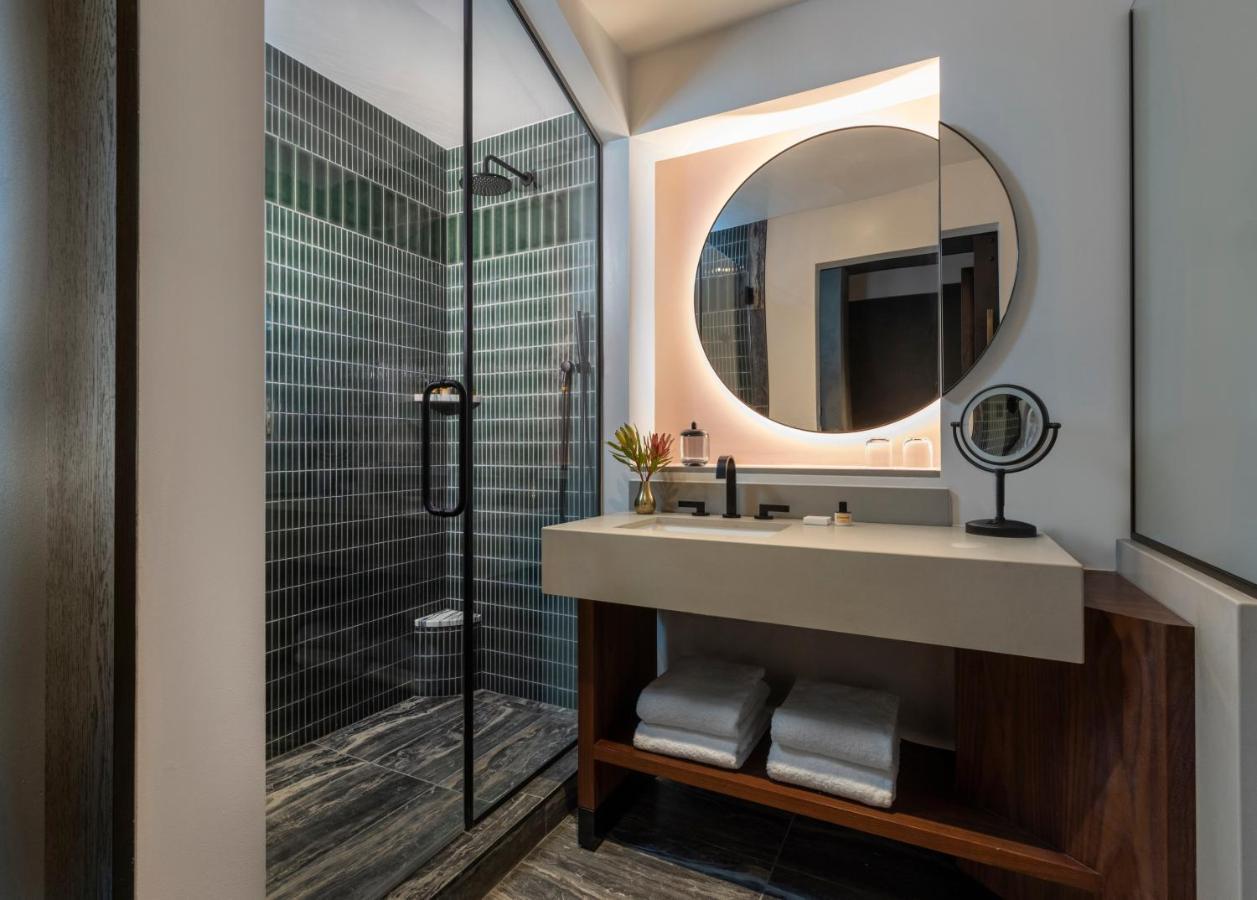 King Room with City View
