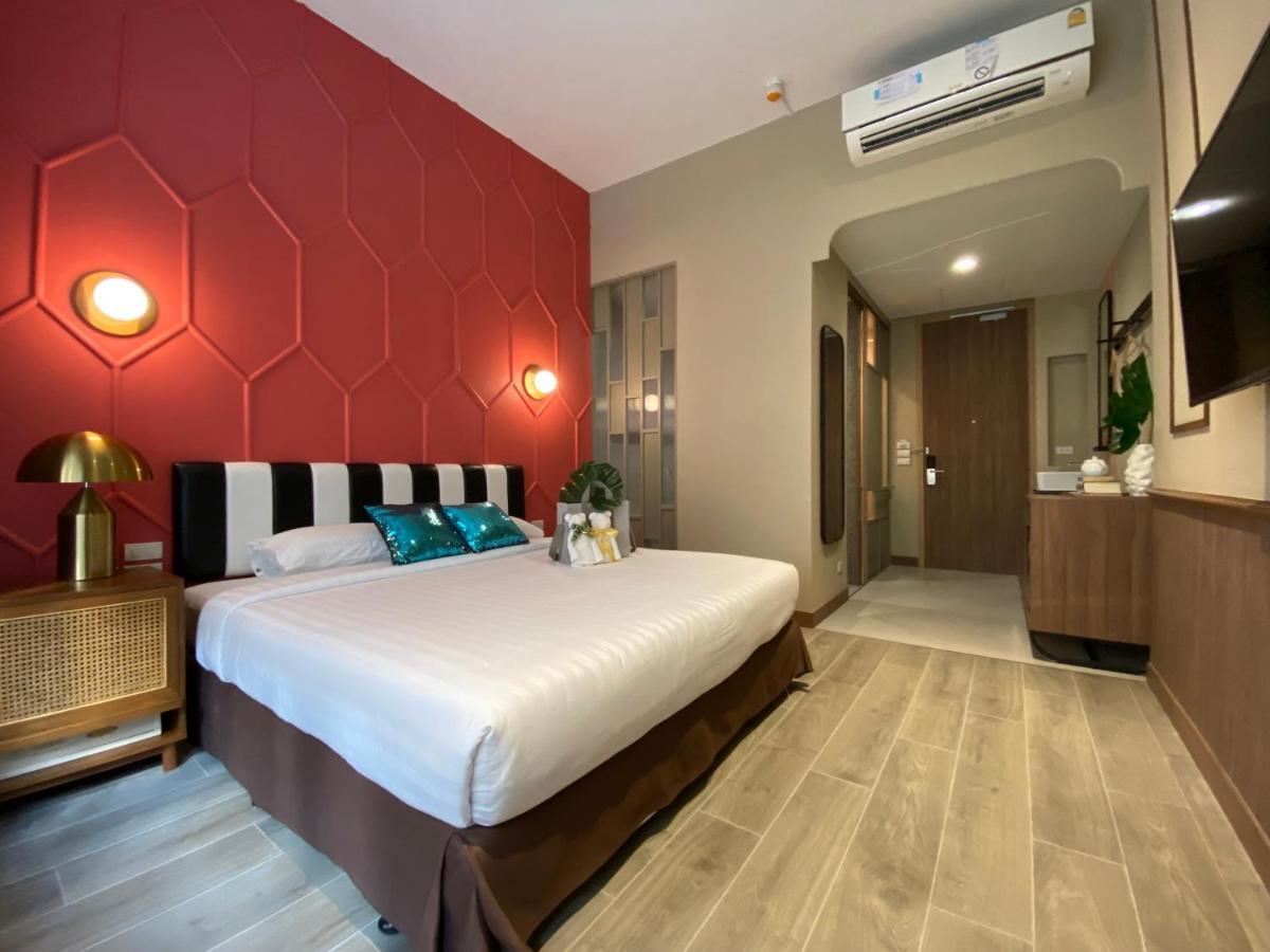 Premier Room with Bathtub