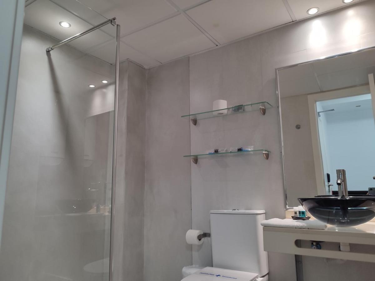 Standard Suite,1670718177:JPEG