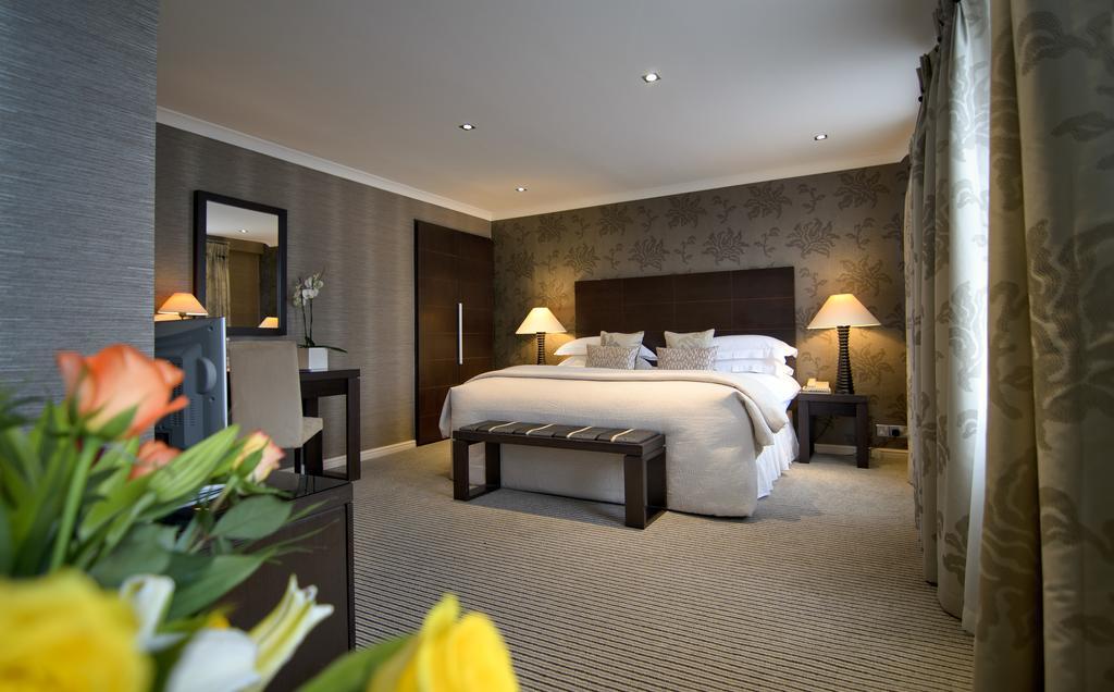 Deluxe King or Twin Room