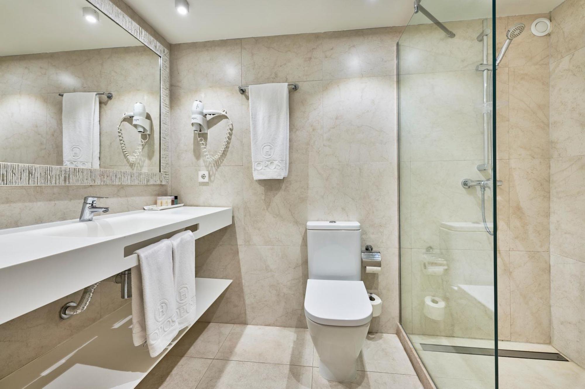 Double or Twin Room with Side Sea View