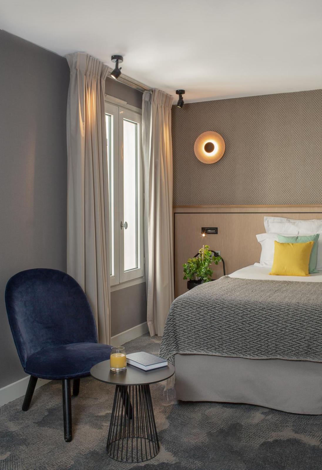 Junior Suite with Spa Bath