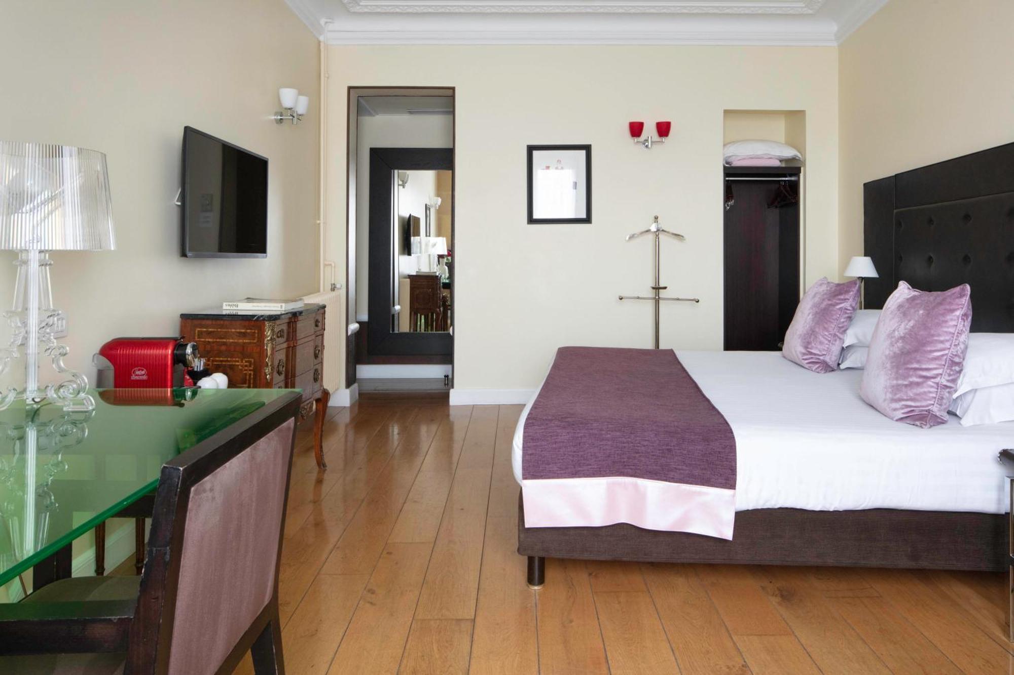 Privilege Room,1208610751:JPEG