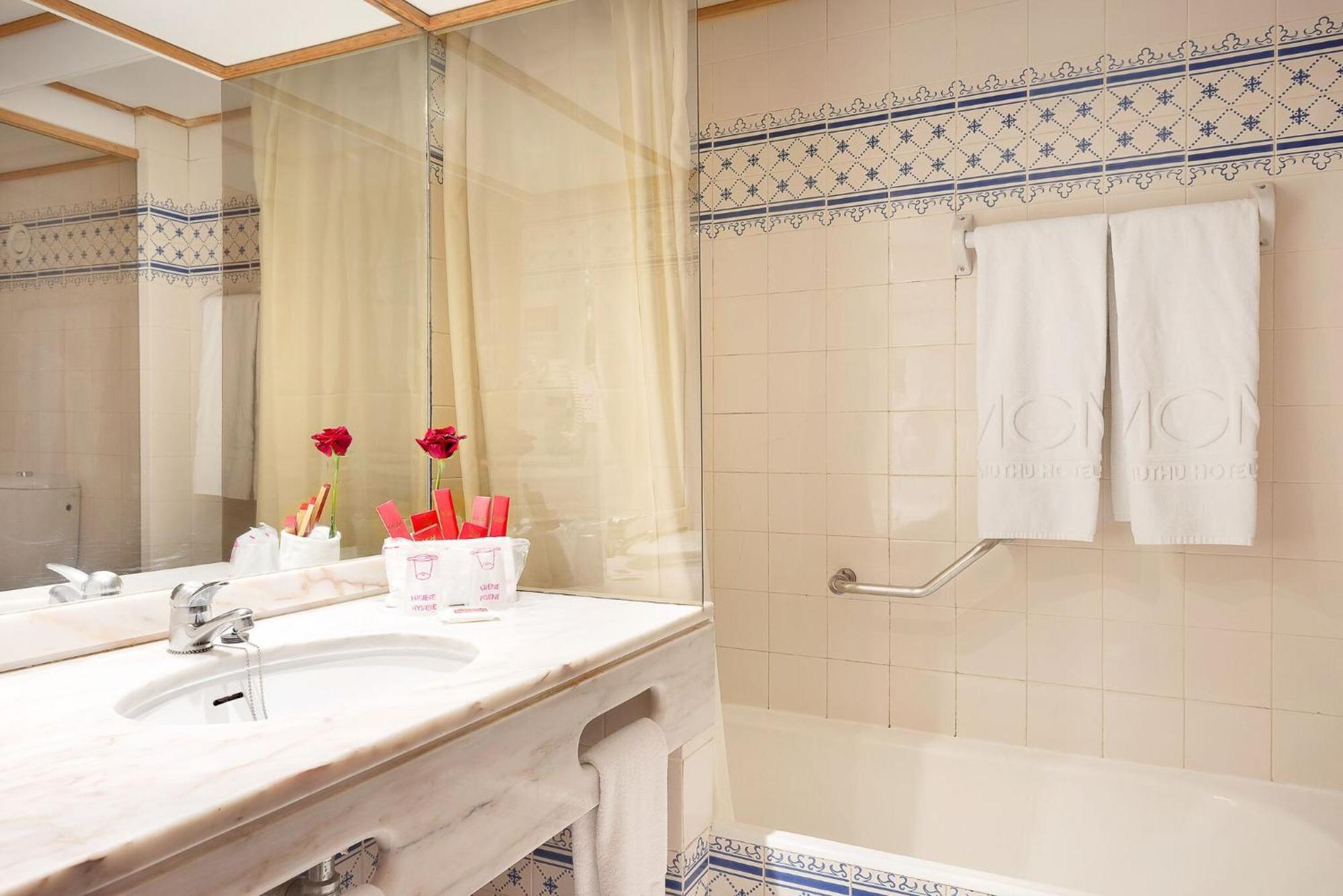 Superior One Bedroom Apartment – 2 Adults + 2 Children