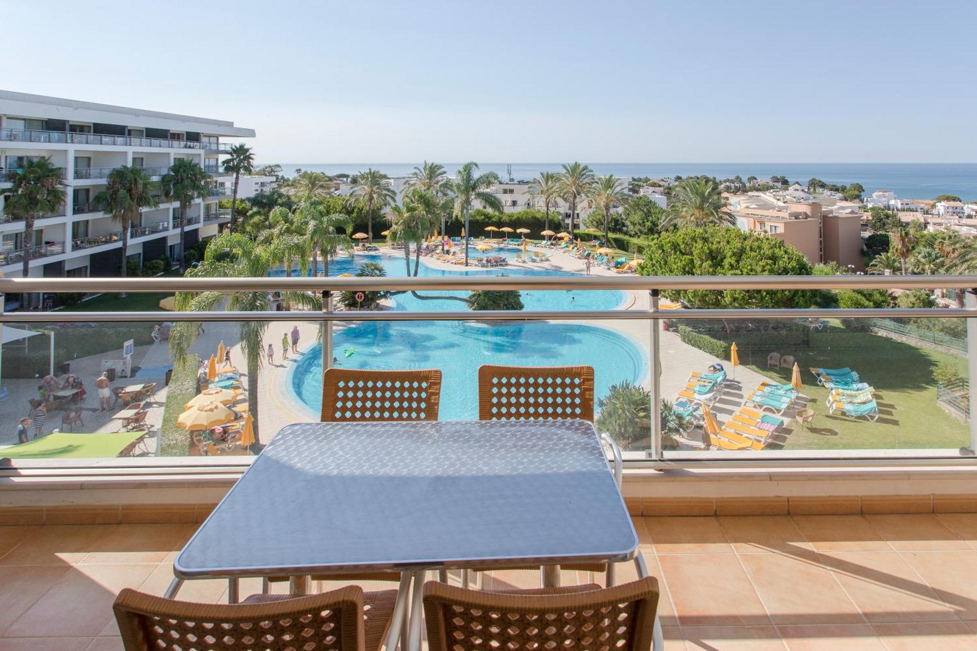 Superior One-Bedroom Apartment with Sea View