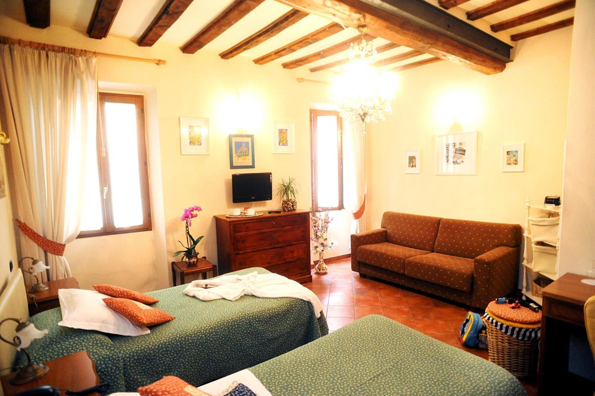 Triple Room