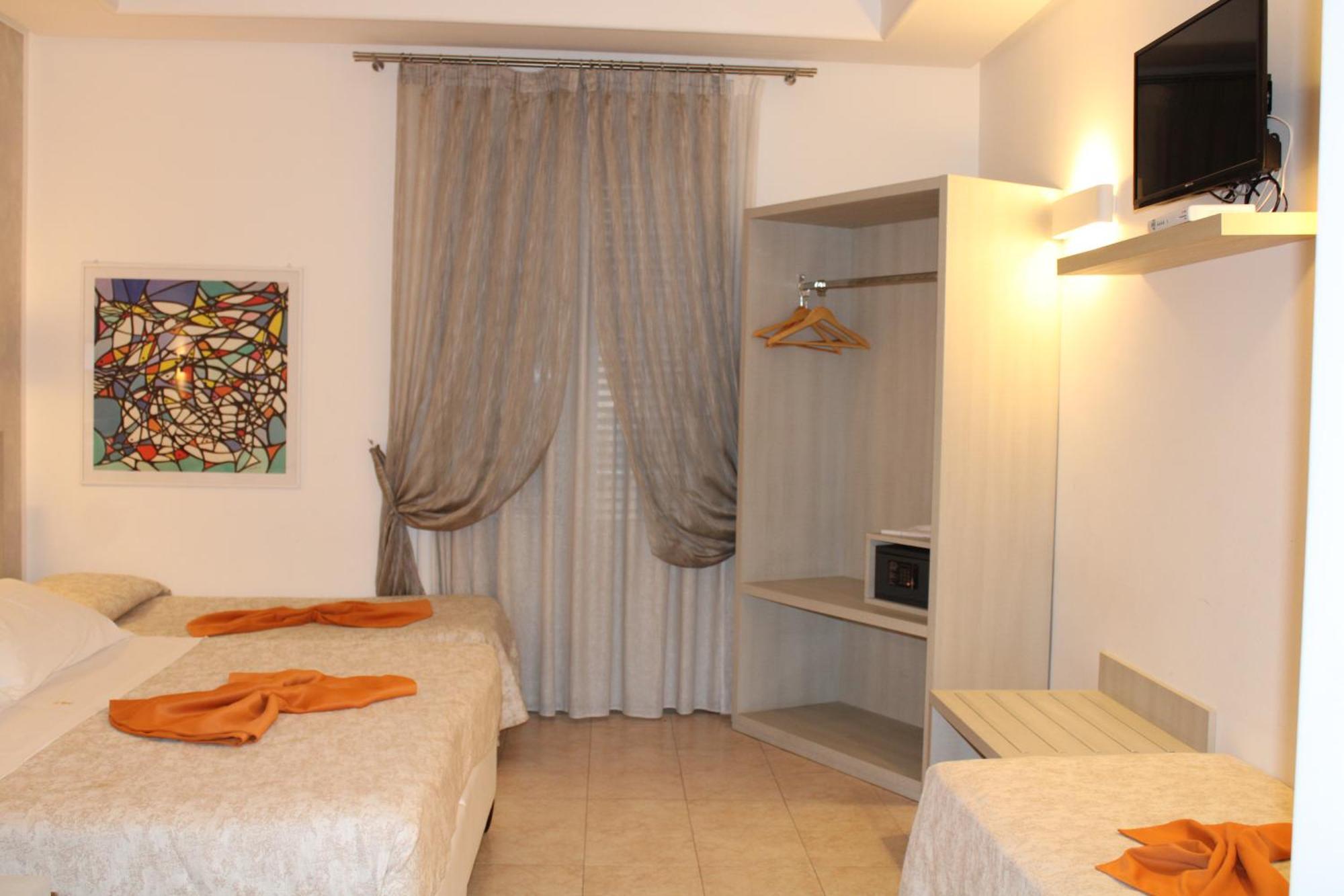 Quadruple Room with Balcony