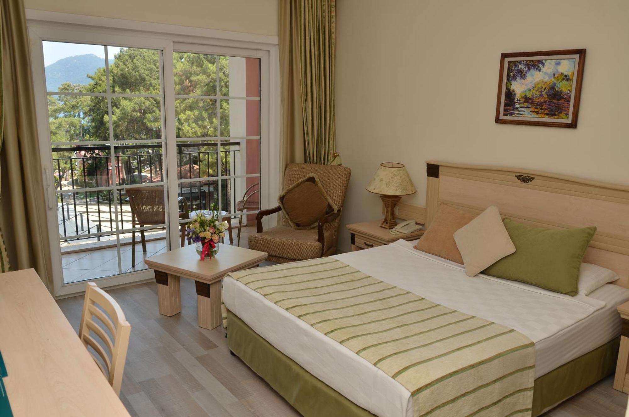 Superior Triple Room