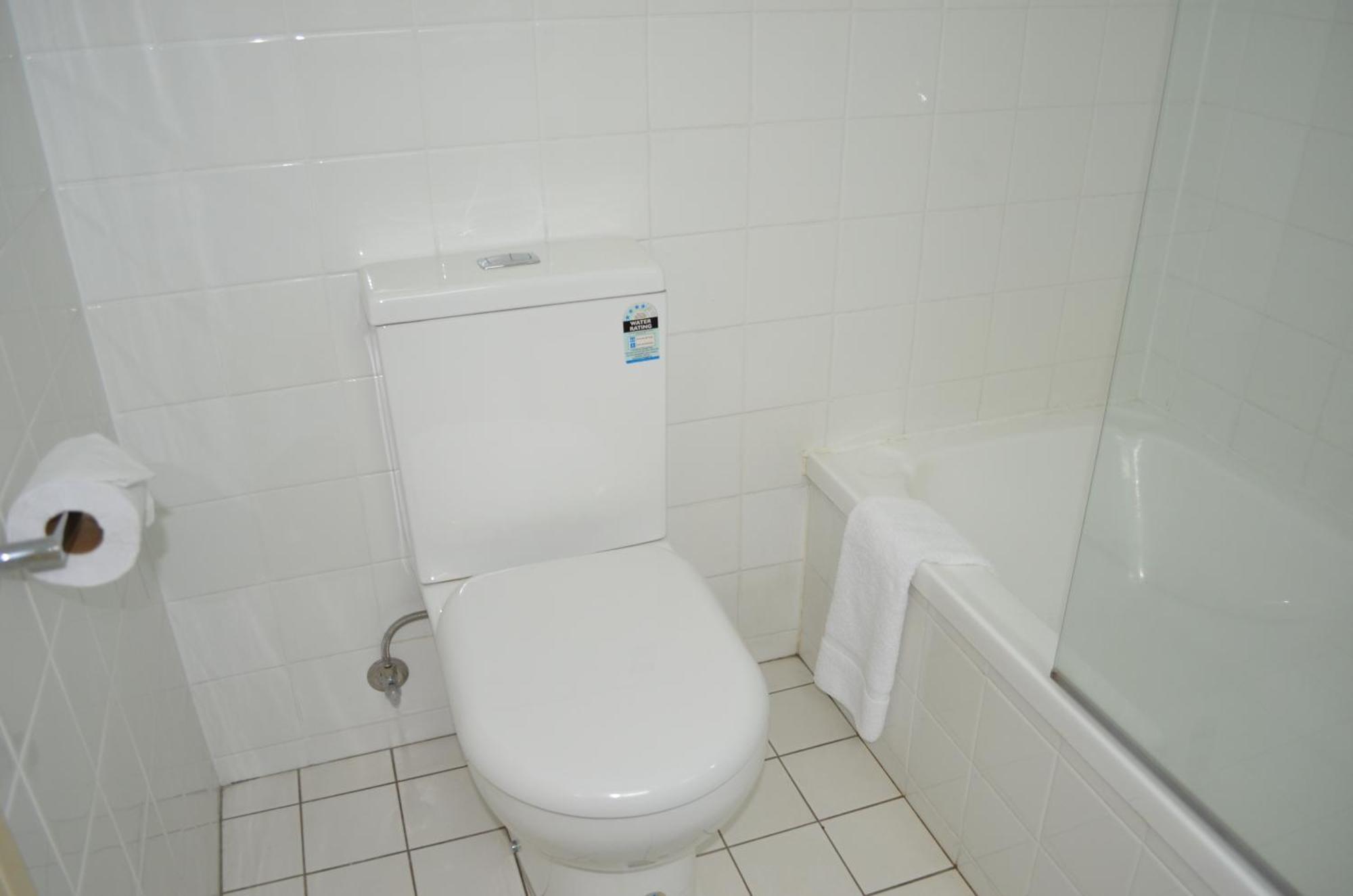 Queen Room - Disability Access,974475496:JPEG