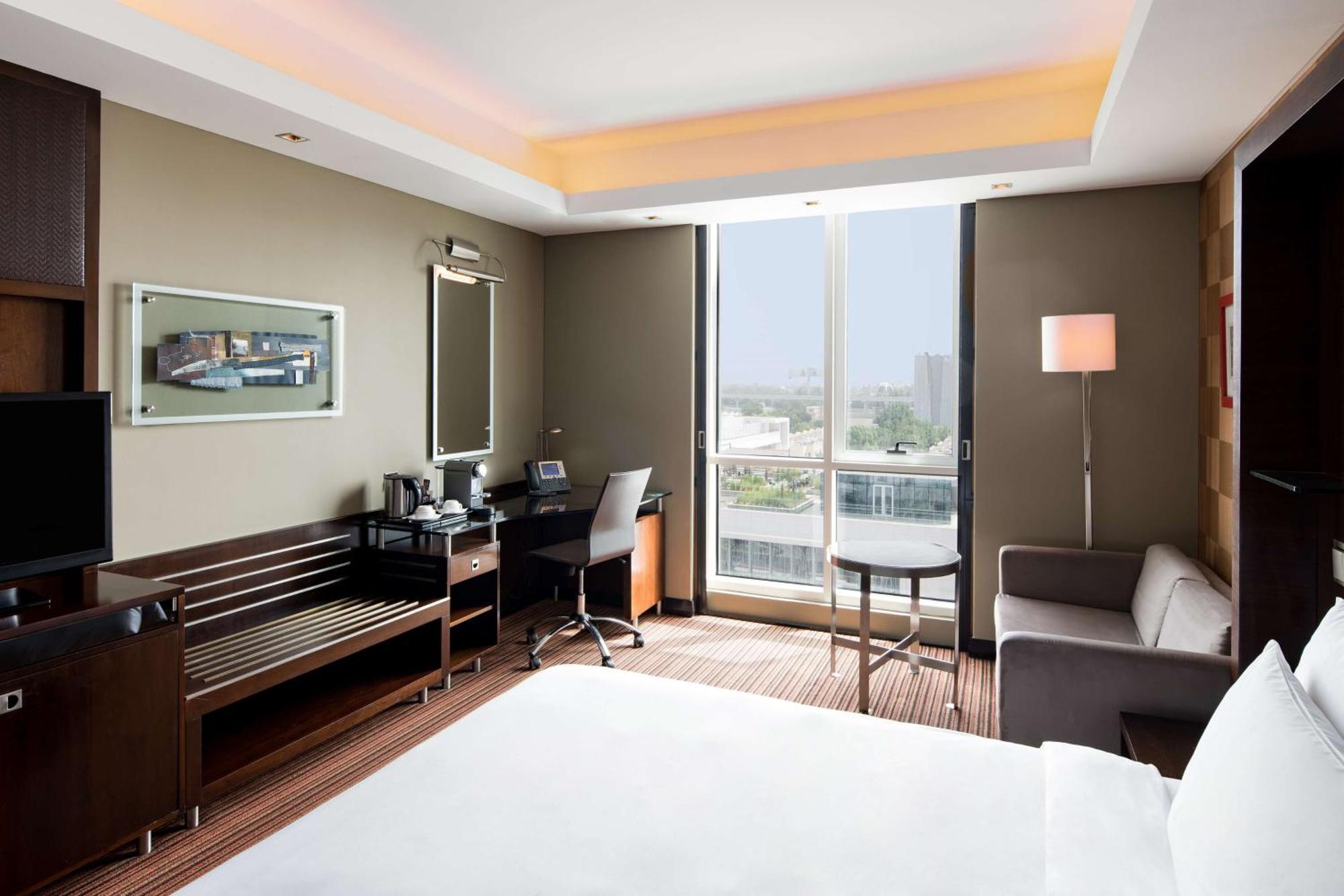 Executive Room with Lounge Access