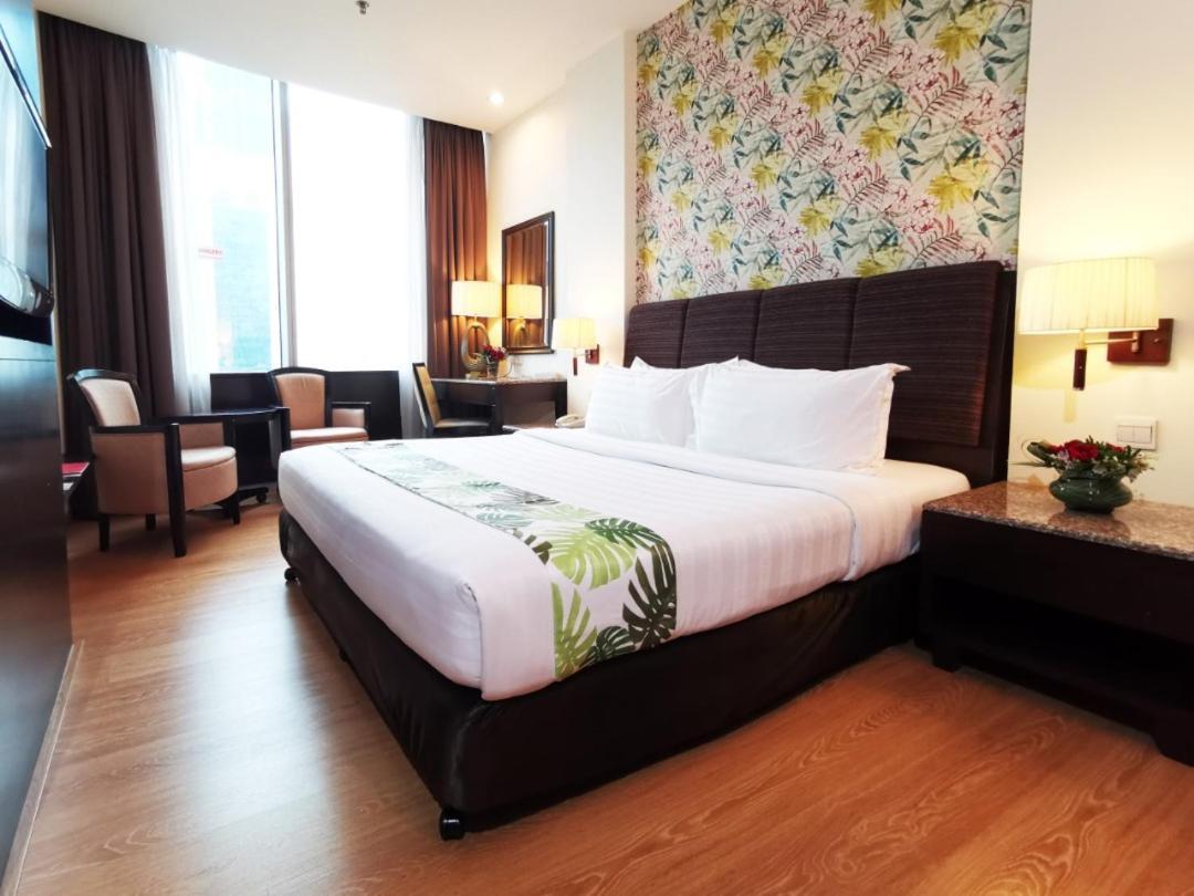 Standard King Room