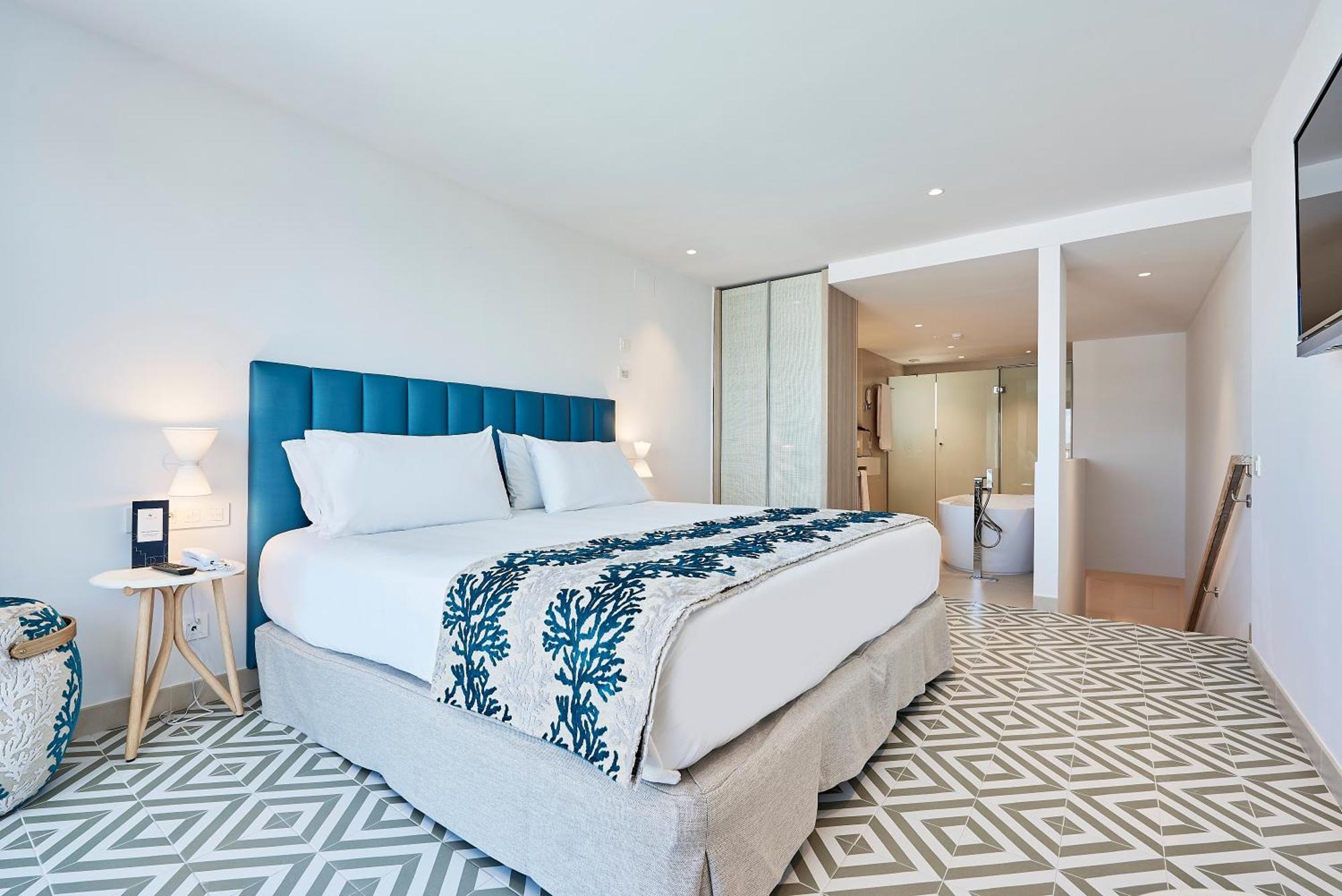 Duplex Suite with Sea View