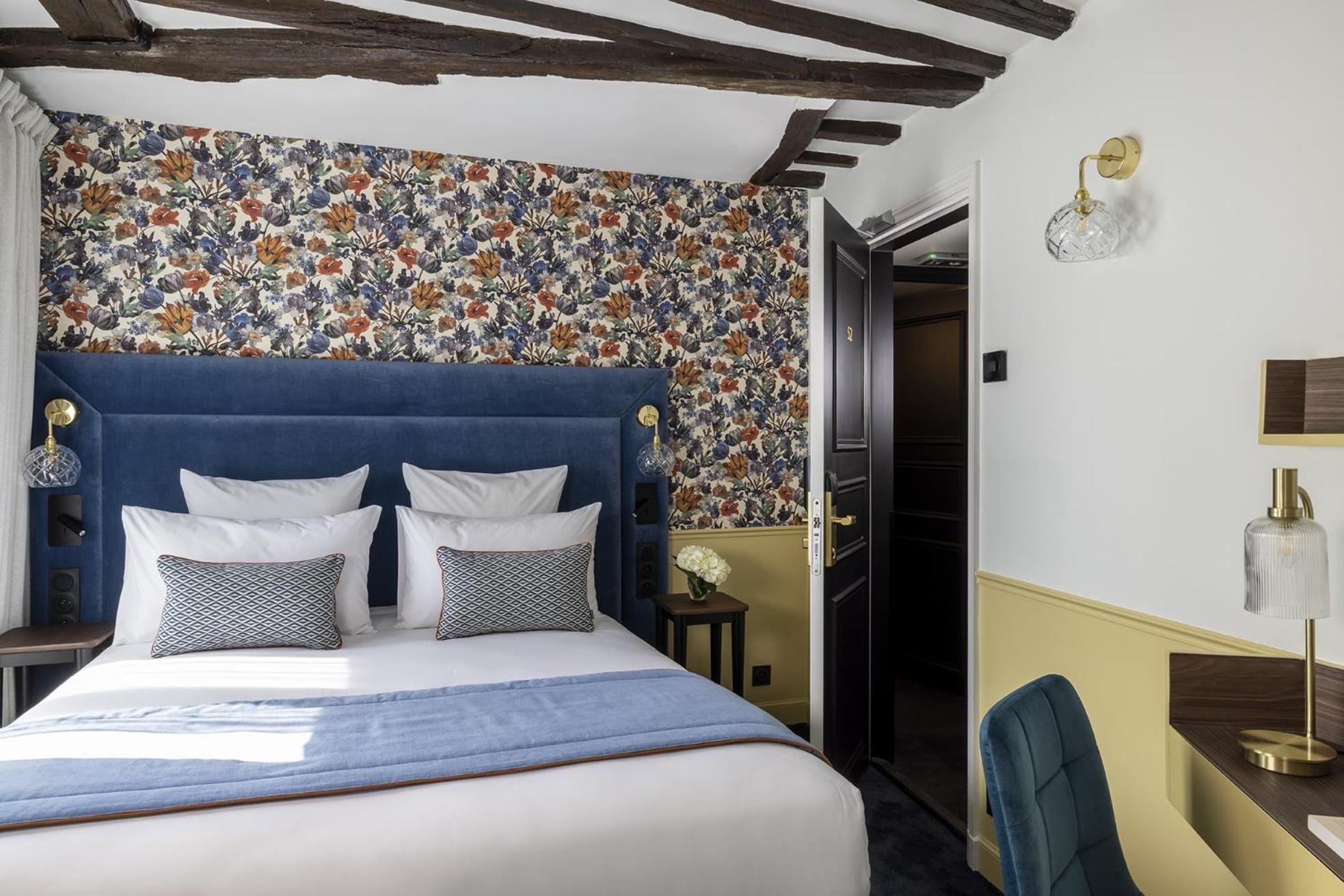 Two Connecting Double Rooms
