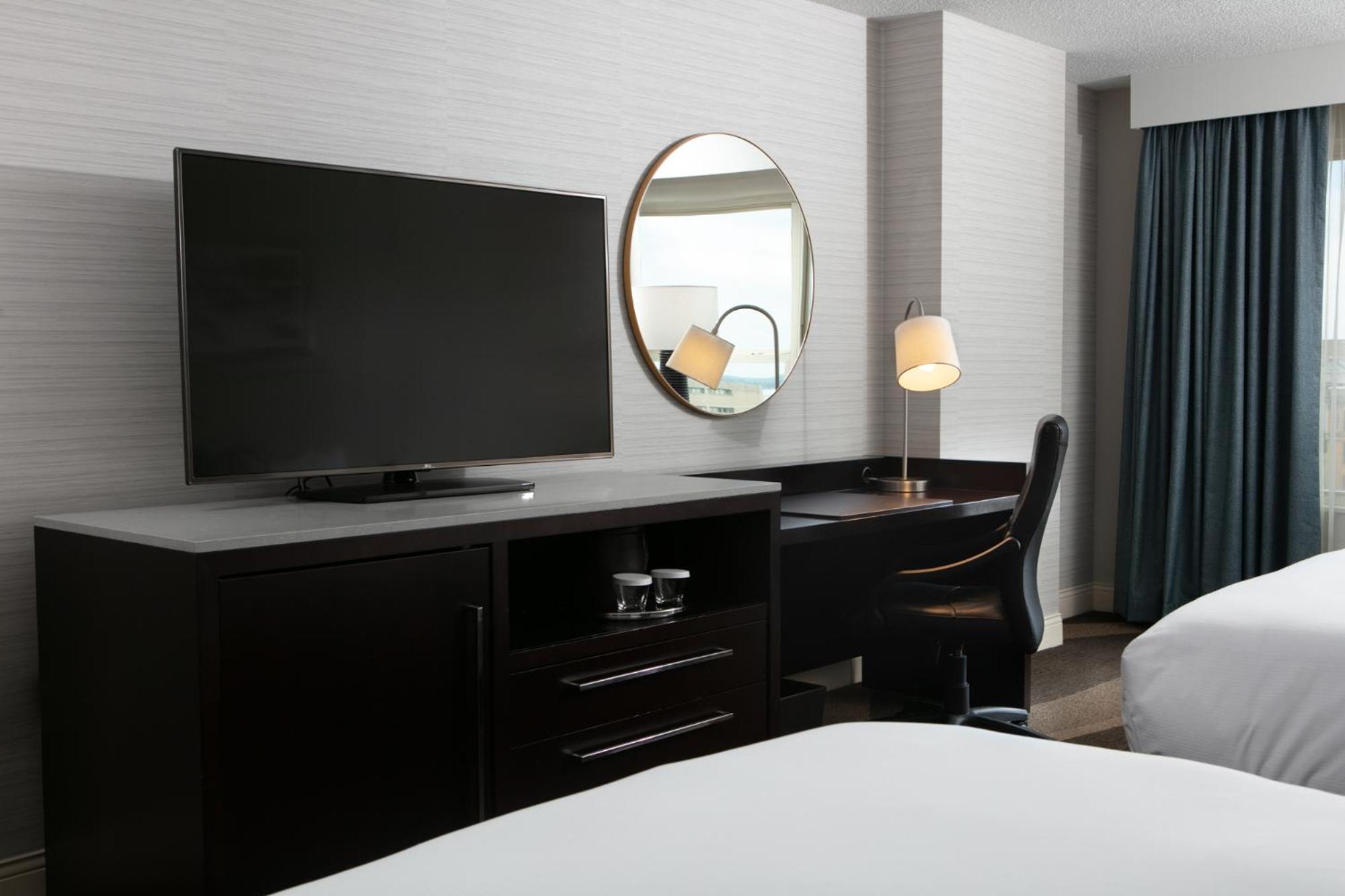 Executive King Room with Lounge Access