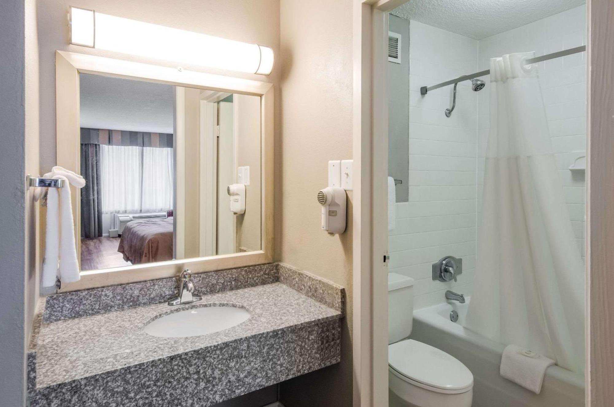 Double Room - Accessible/Non-Smoking