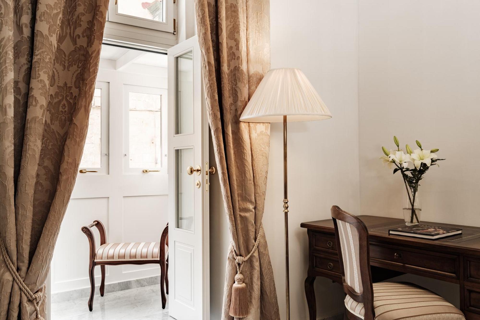 Deluxe Double or Twin Room with Balcony