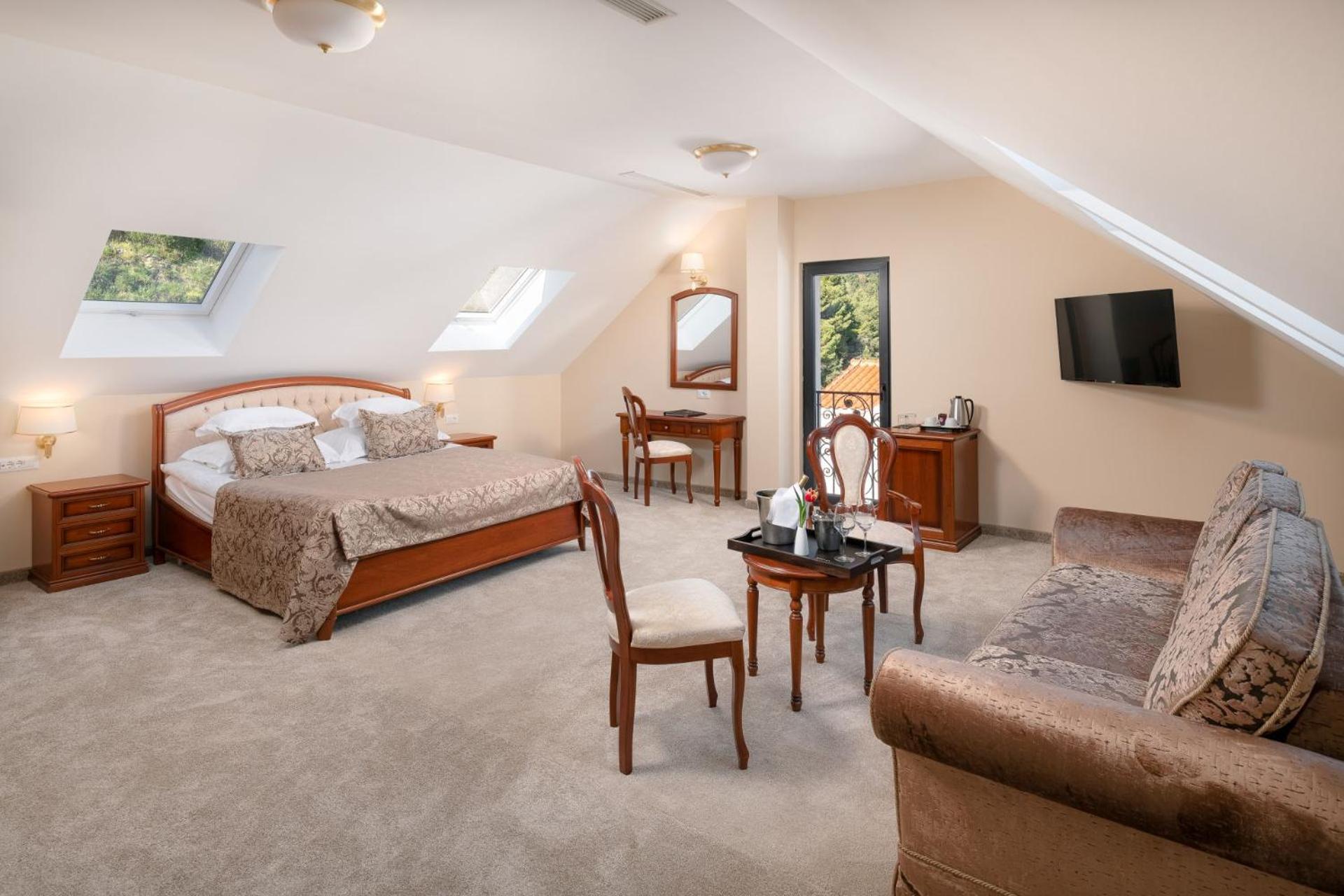 Junior Suite with Sea View - Free Parking