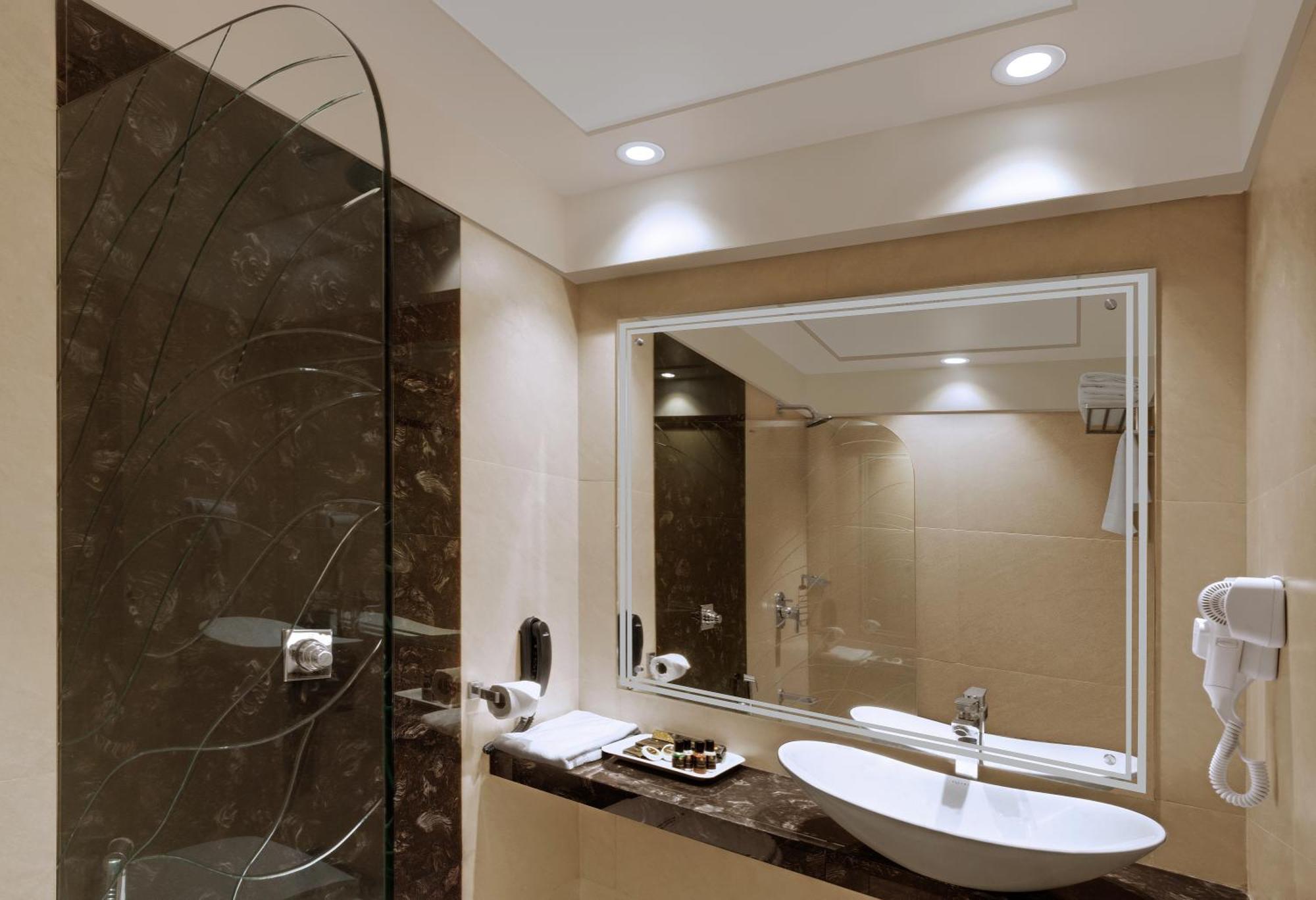 Family Suite with 10% off on Food and Soft Beverage , Laundry and Spa per stay.