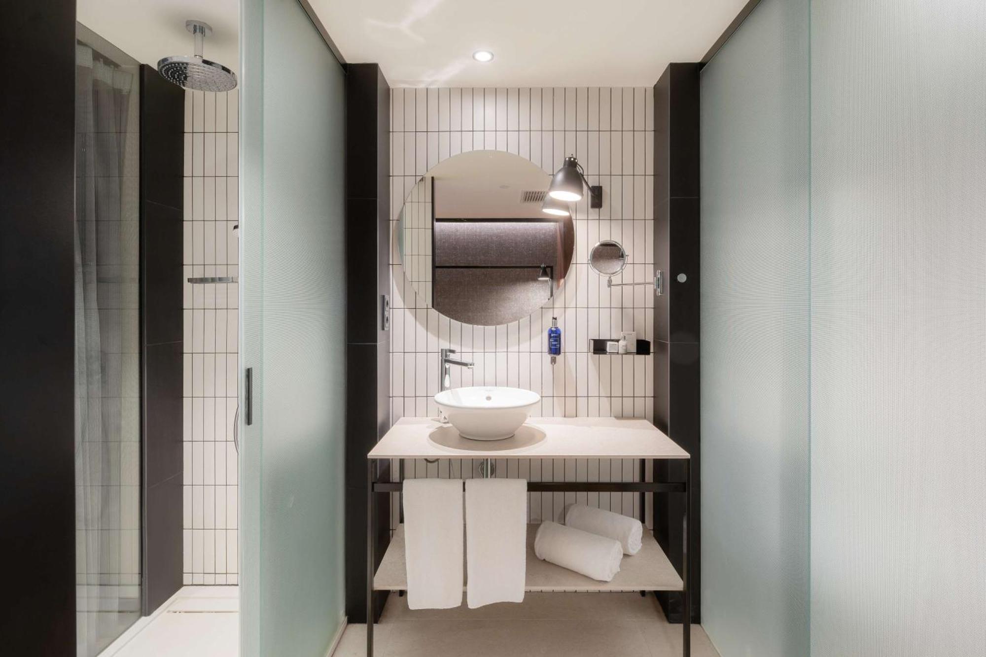 Standard Room - Interior Facing