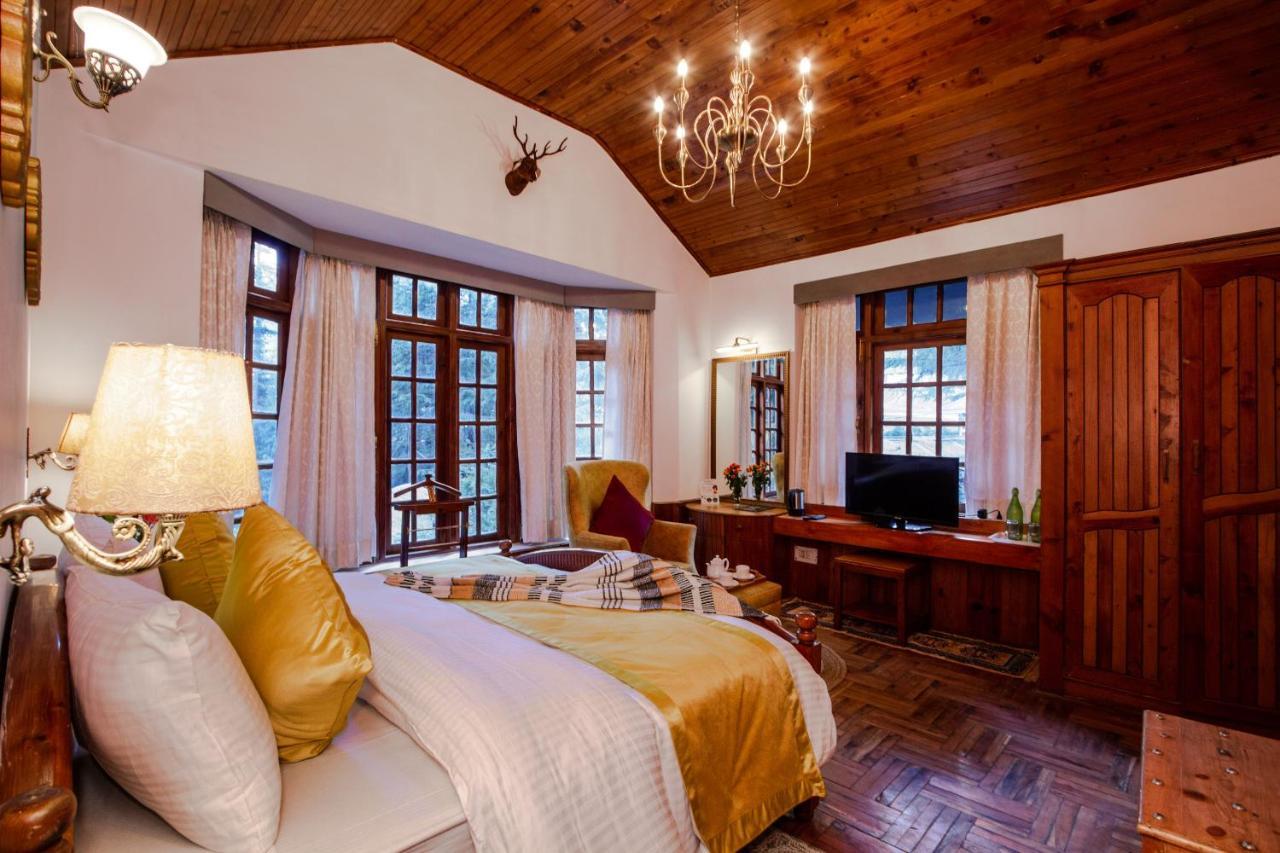Deluxe Queen Room