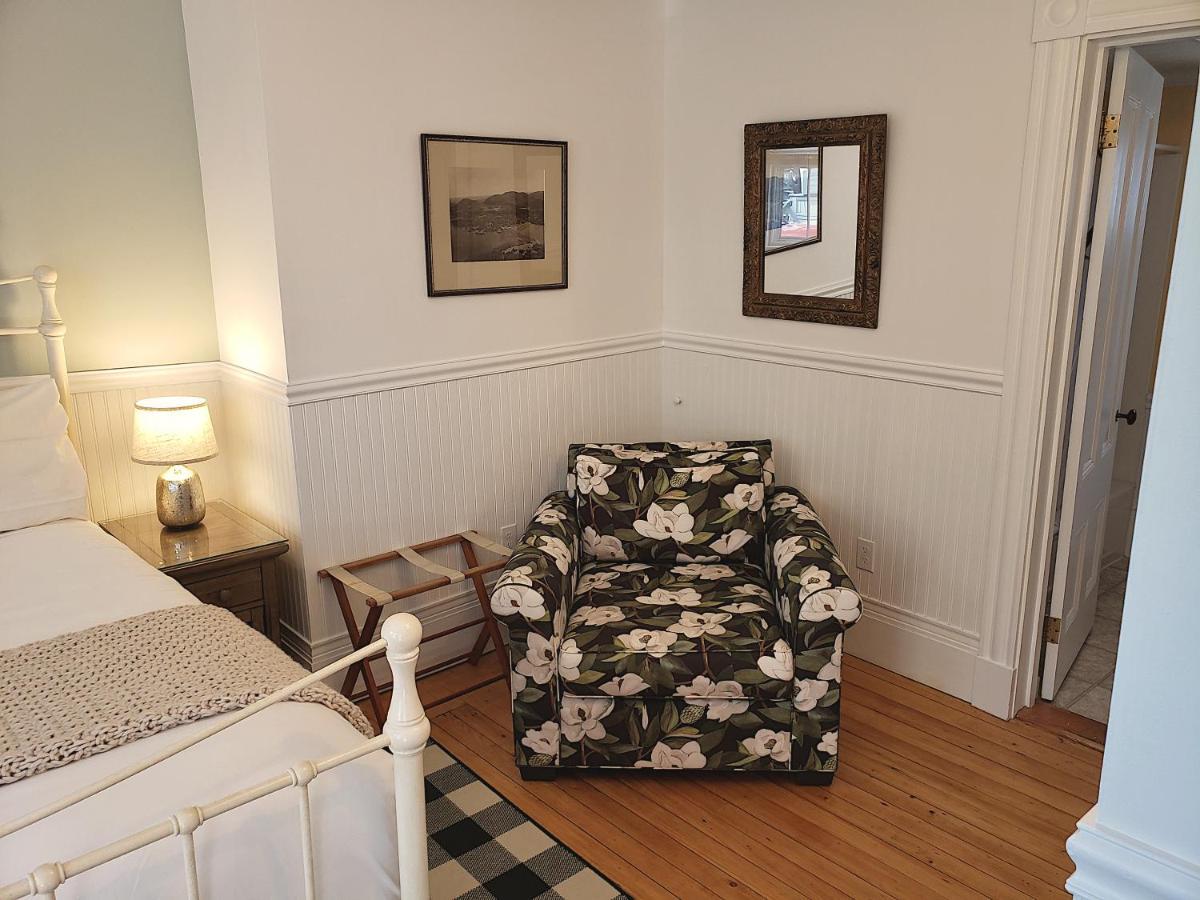 Chauffeur's Cottage First Floor