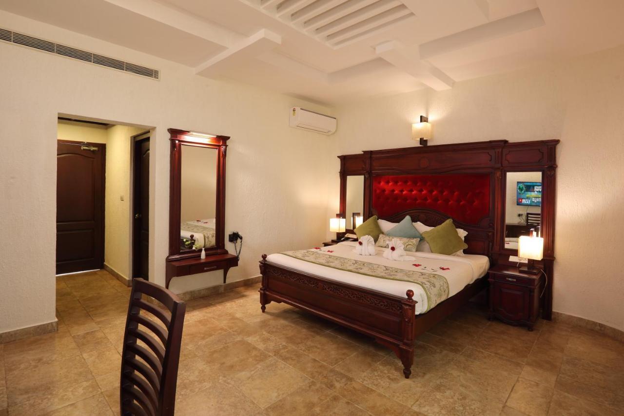 Presidential Suite with Private Pool