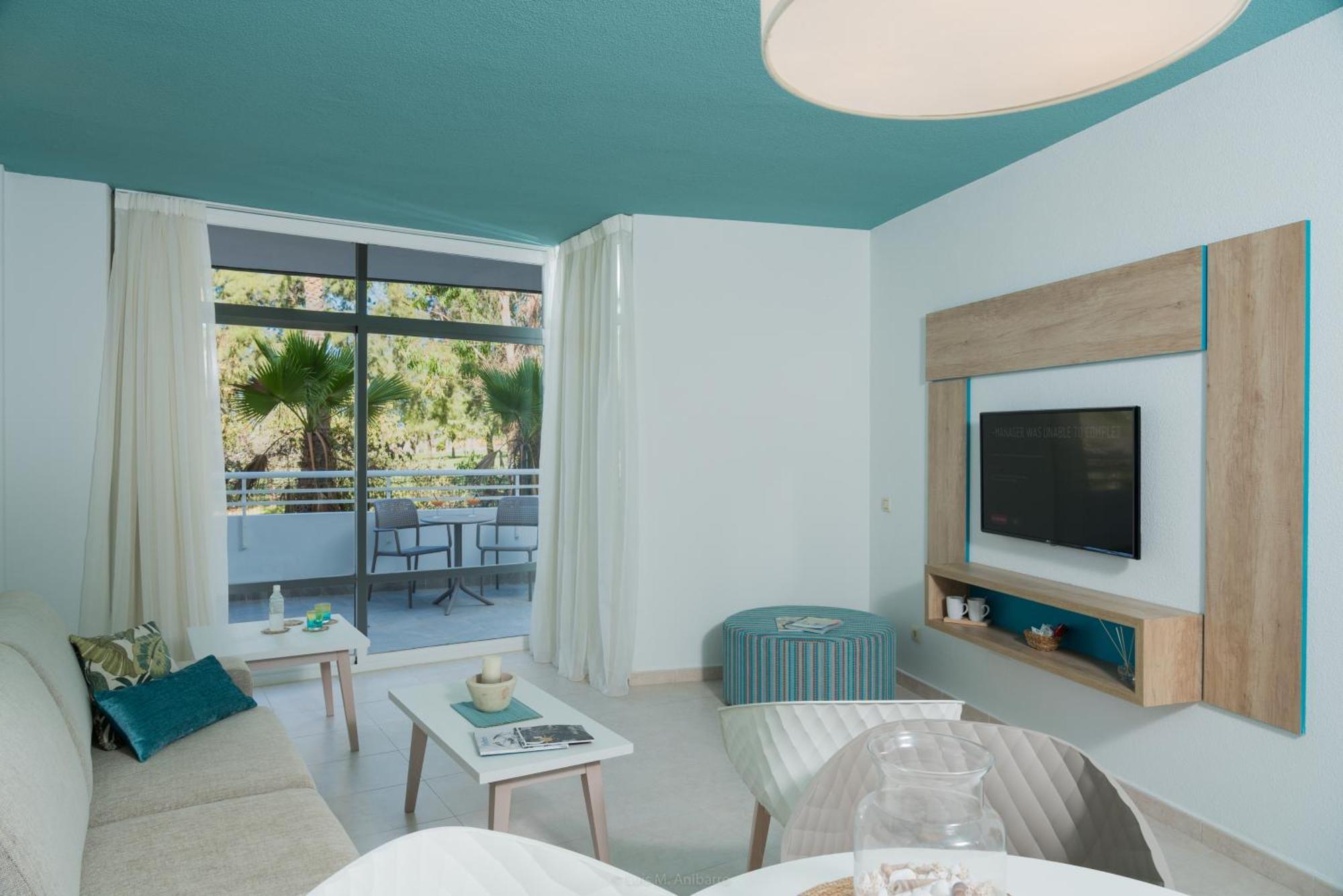 Suite with Golf Course View
