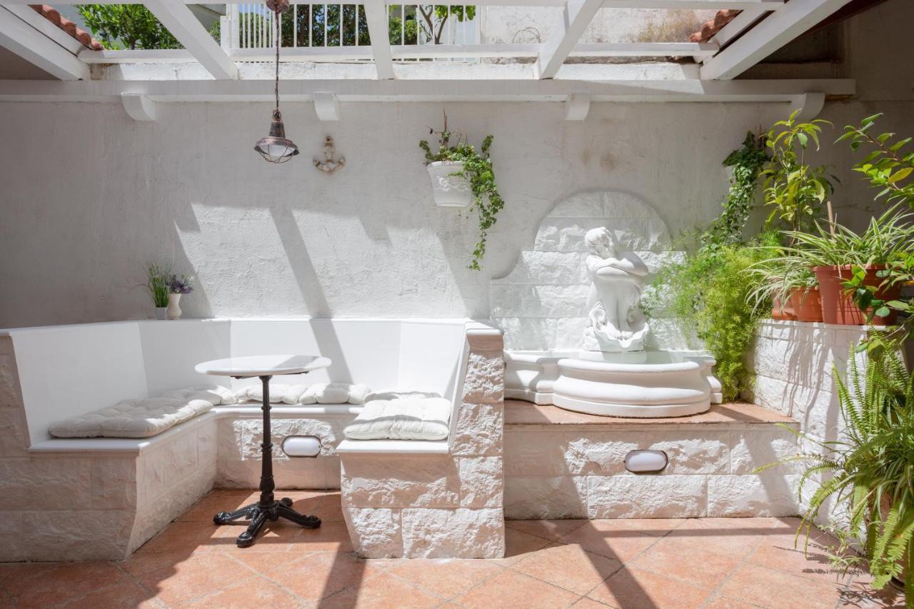 Studio with Terrace,1238984191:JPEG