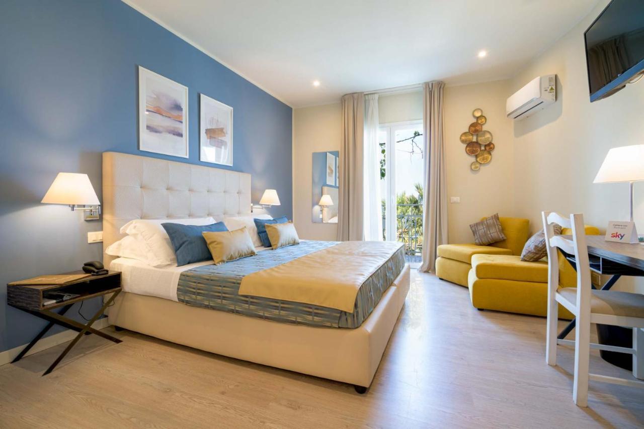 Suite with Sea View