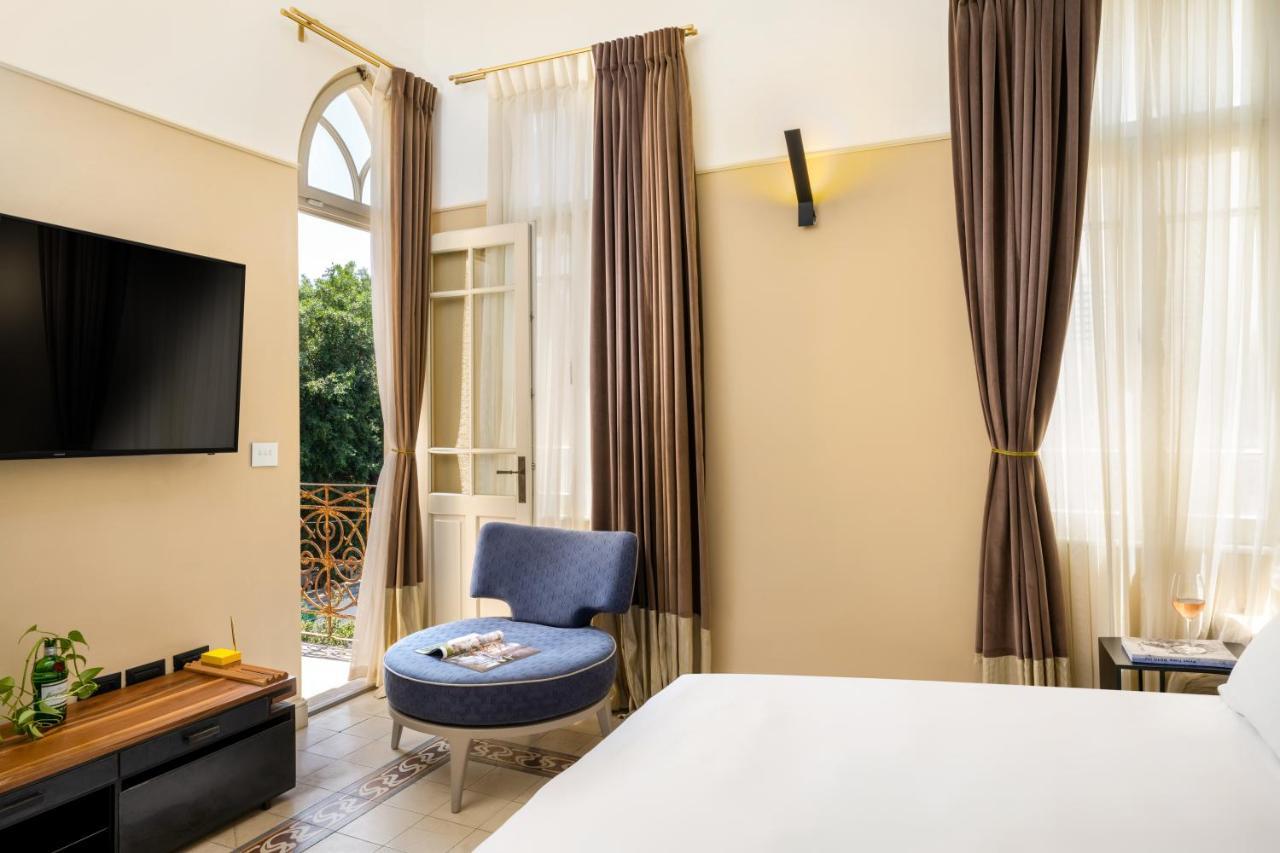Classic Queen Room with Balcony