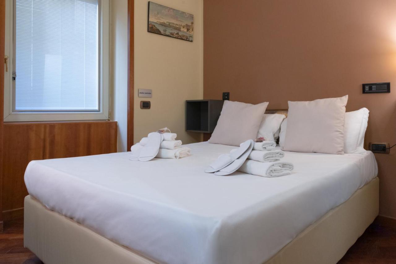 Single Room with Queen bed - Non-Smoking