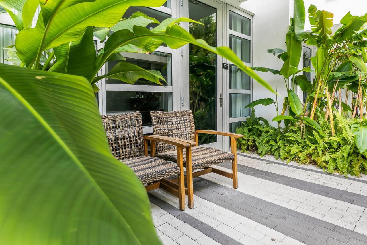 Deluxe King Room with Garden View,1259221825:JPEG