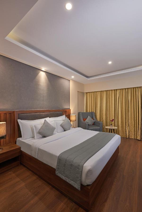 Deluxe King Room with Late check out till 1pm( Subject to availability)