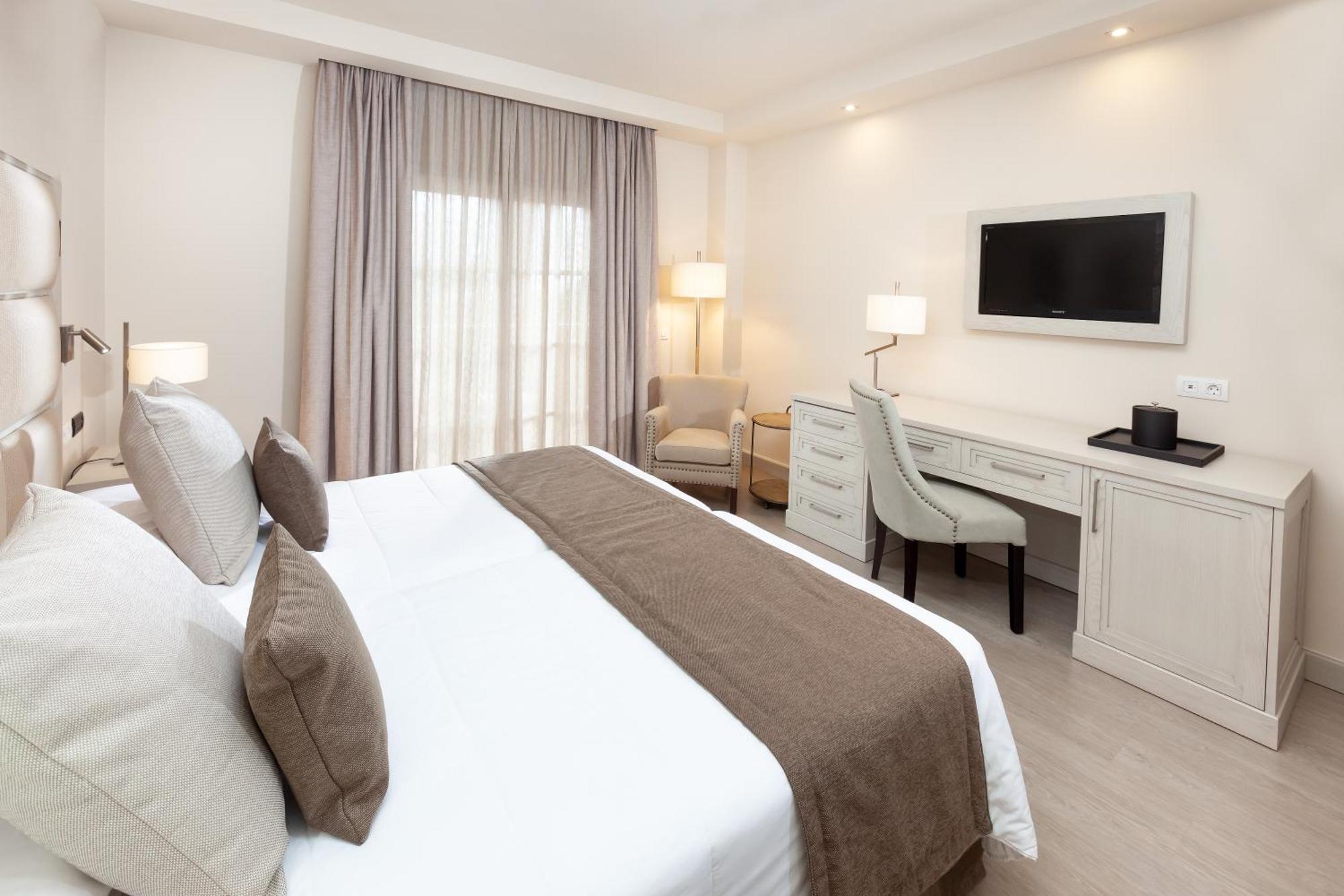 Double Room with Balcony or Terrace