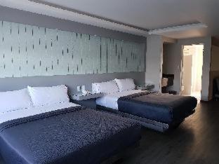 Suite with Two Queen Beds - Non-Smoking