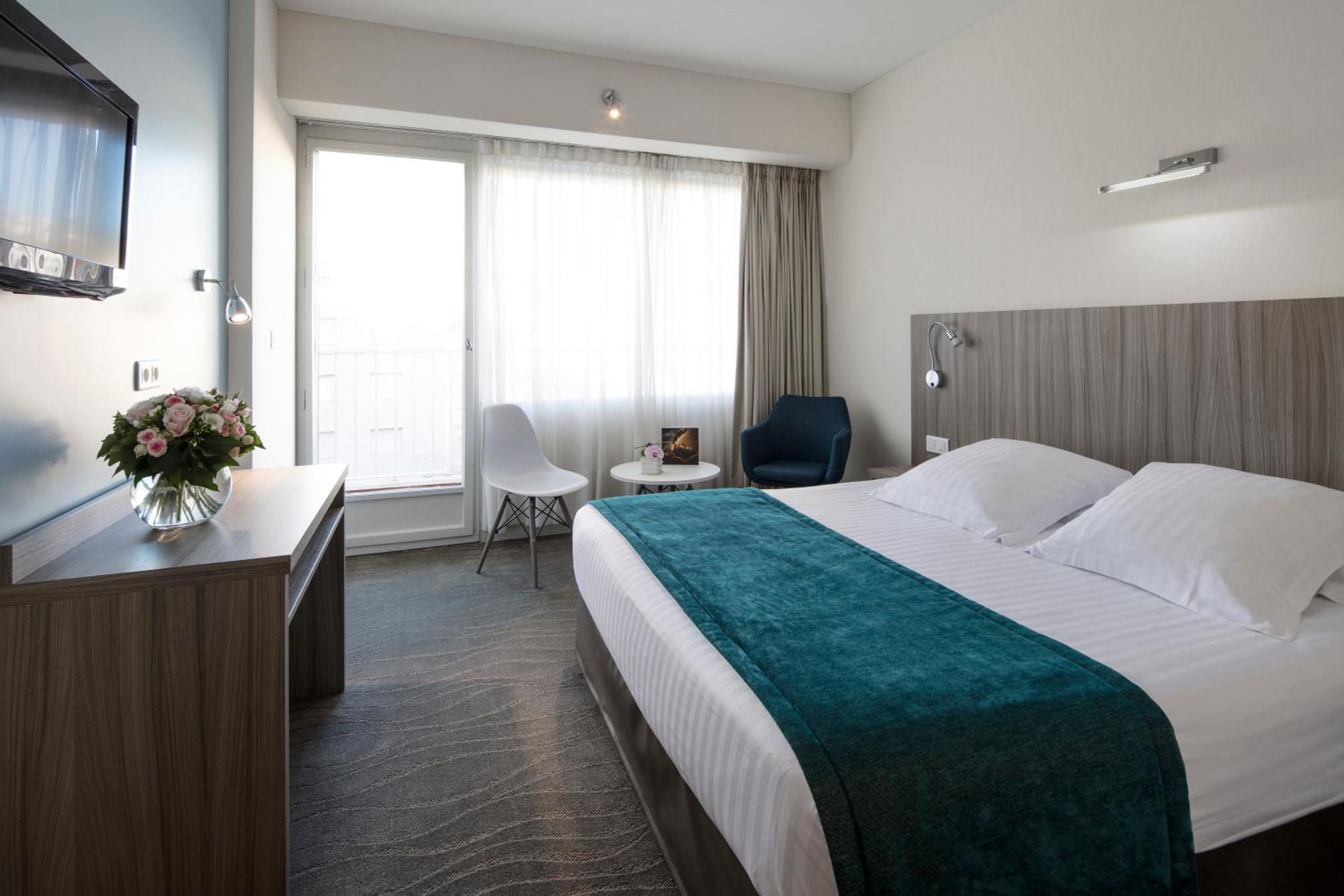 Twin Room with Balcony