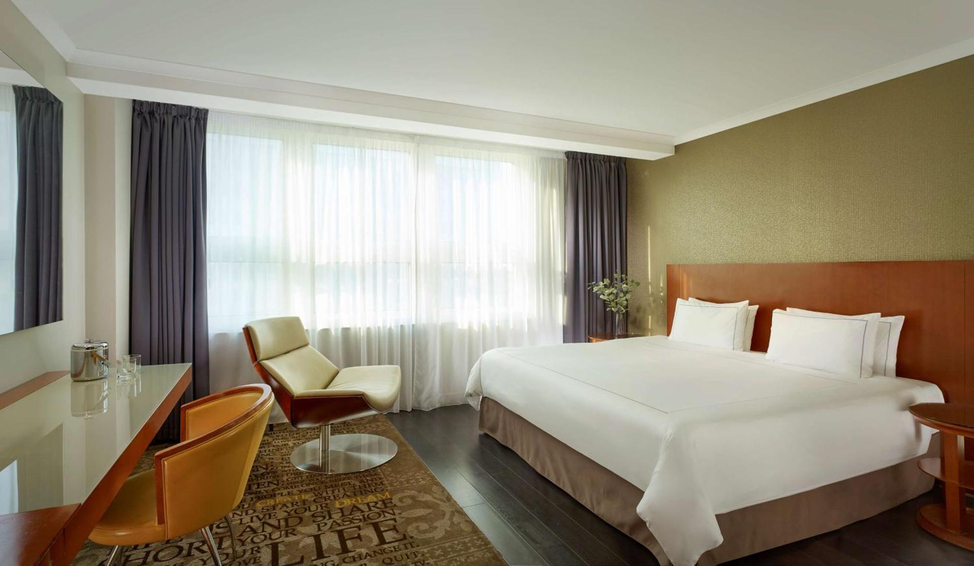 Executive King Room