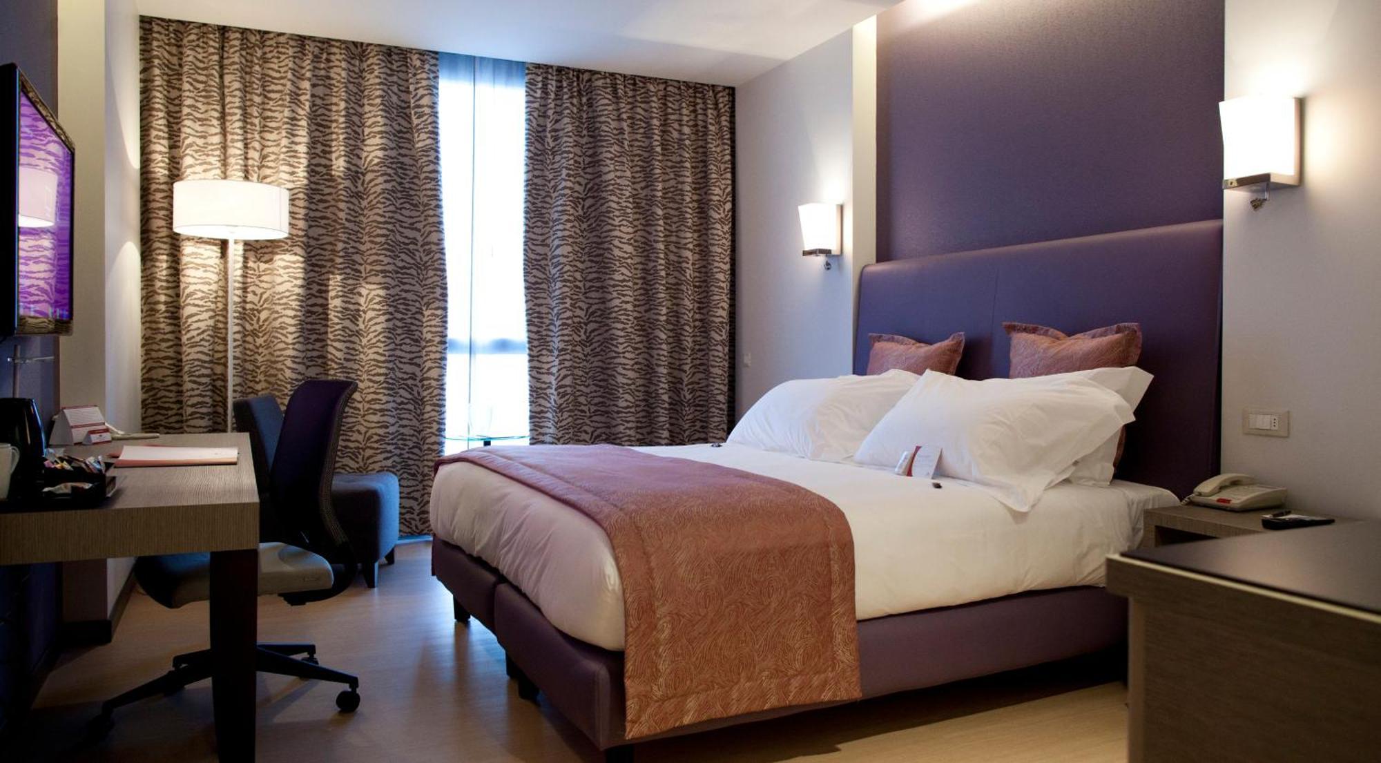 Premium Twin Room - Smoking