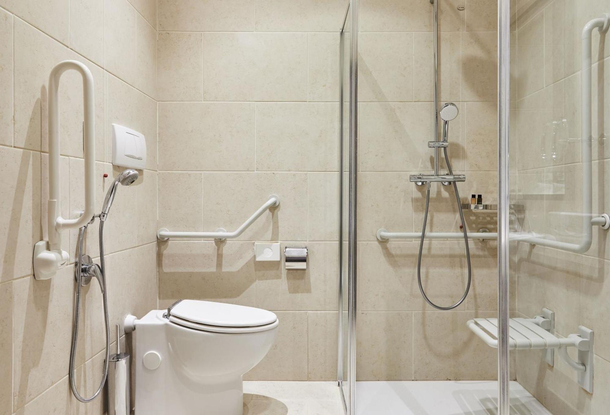 Standard King Room - Disability Access