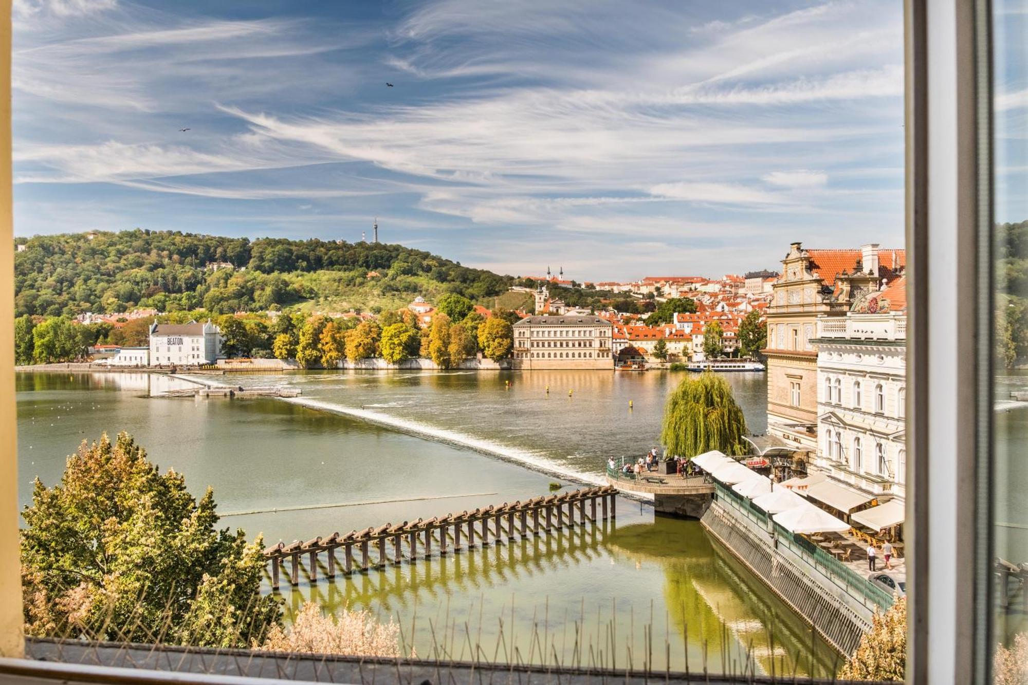 Superior Room with River View